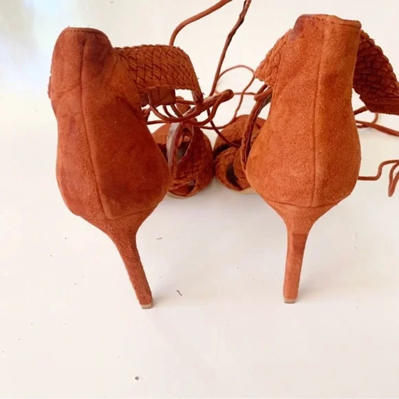 ZARA Braided Leather Suede Strappy
Heel Sandals - Picture 6 of 15